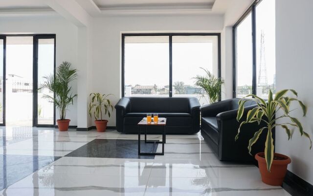 OYO 14437 Casa Fedora