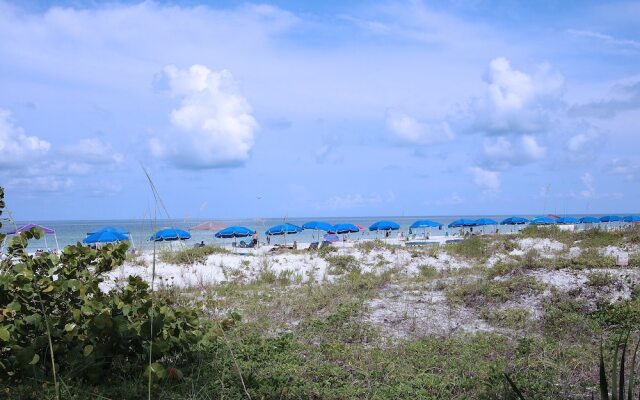 Sand Castle I - 1002