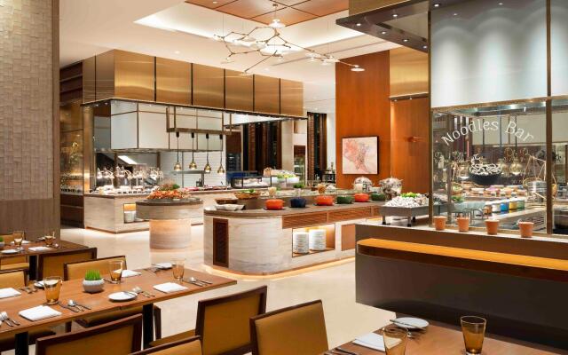 Sheraton Saigon Grand Opera Hotel