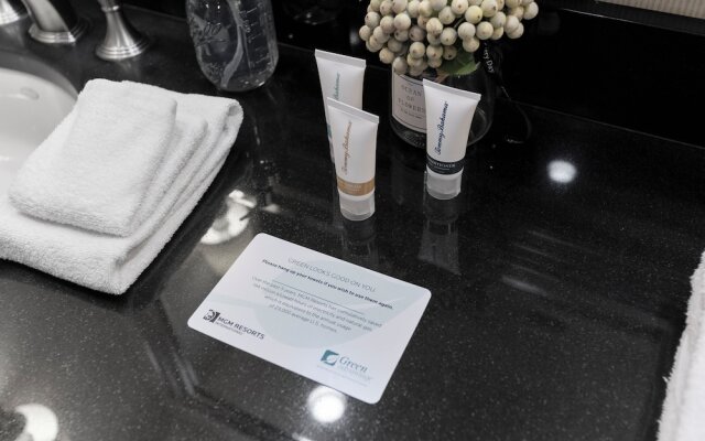 Lucky Gem Penthouse Suites at Signature