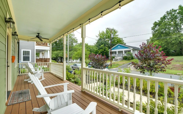 Dog-friendly Durham Home - Walk Downtown!