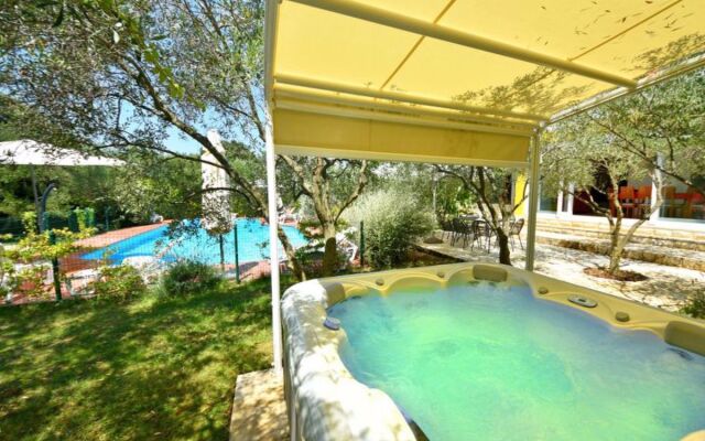 Villa Yellow House