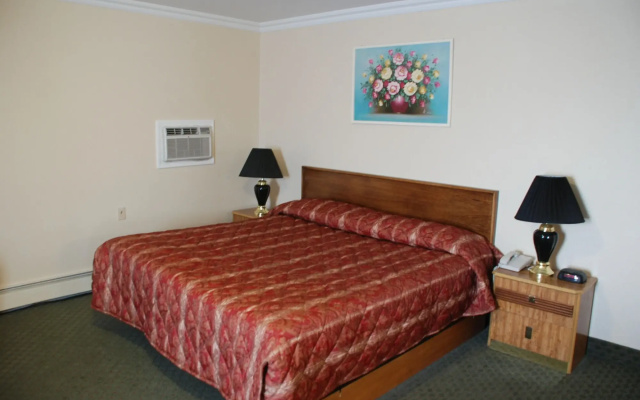 Merrill Field Inn