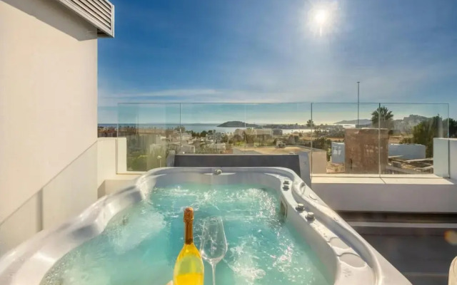Villa in Carrer del Kiwi