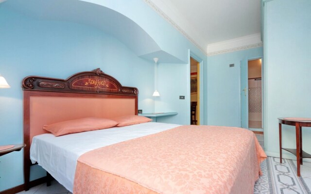 Frattina Halldis Apartments