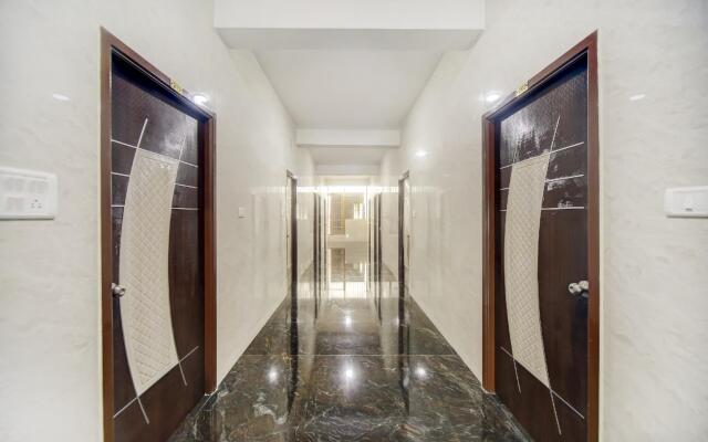 OYO 77065 Jeyam Residency Near Paradise Beach