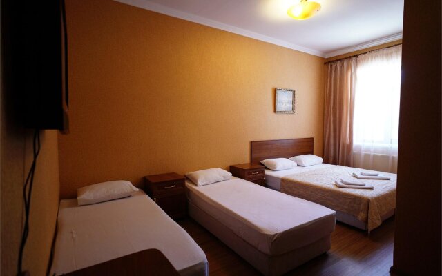 Usengi Hotel and Hostel (Юсенги Отель и Хостел)