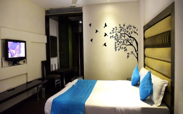 OYO 3537 Hotel Landmark