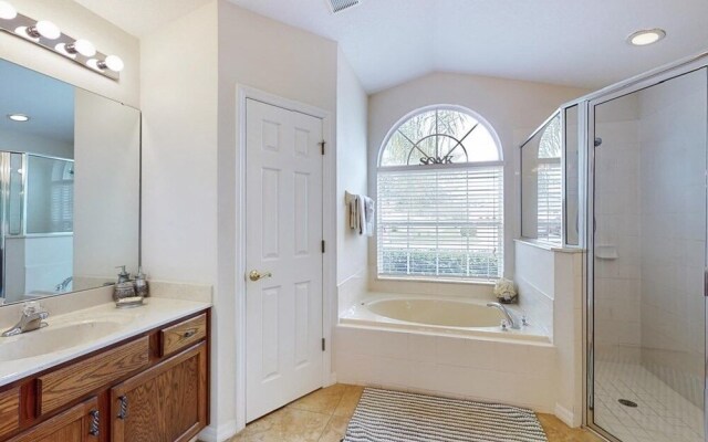 Anthea's Orange Tree 4 Bedroom Home