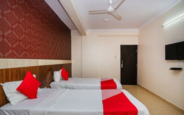 OYO 3974 Hotel Bcp Royal Residency