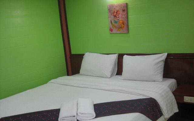 Haad Somboon House