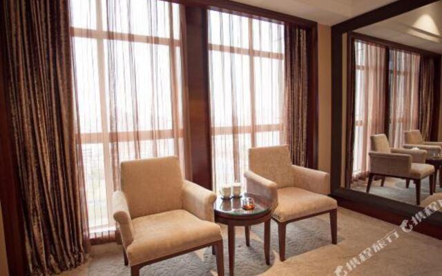Jinlong Yufeng Hotel