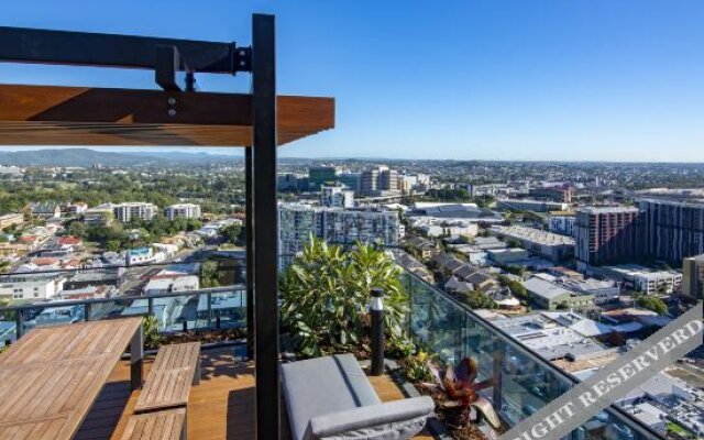 Fortitude Valley Apartments by CLLIX