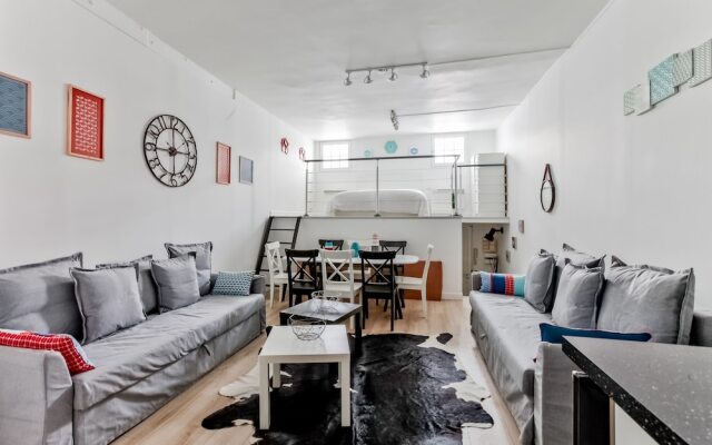 33 - Flat Av des Champs-Élysées