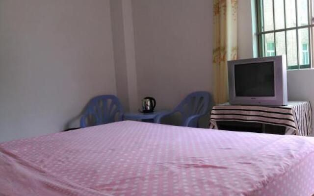 Xichong Pineapple Hostel