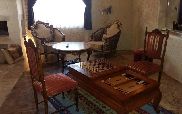 Oread Cave Suites