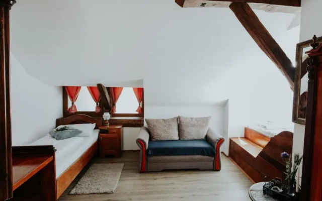 Family Friendly France's Lair