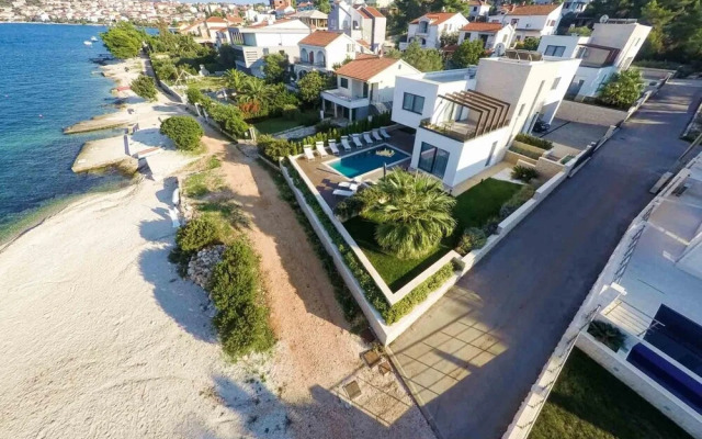 Villa Trogir Twins 1