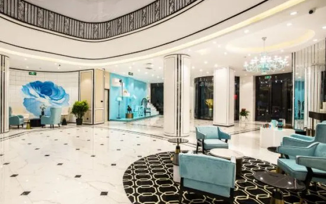 Elong Hotel (Xi'an Shaanxi History Museum Stadium Metro Station Branch)