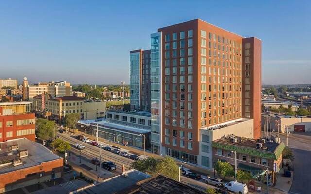 Apartments at 6105 Delmar Blvd