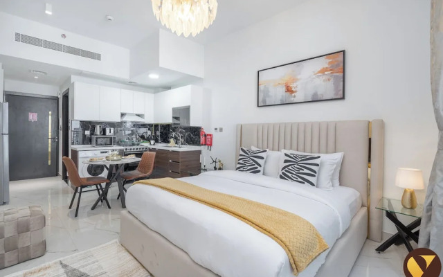 Vogue Jewelz Resident near MiracleGarden