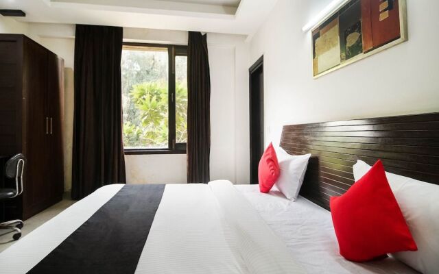 Hotel Green Wood By Dreamz Hospitality