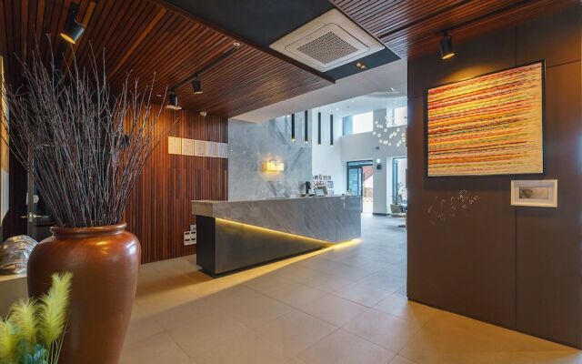 Friemily Pool Villa & Hotel