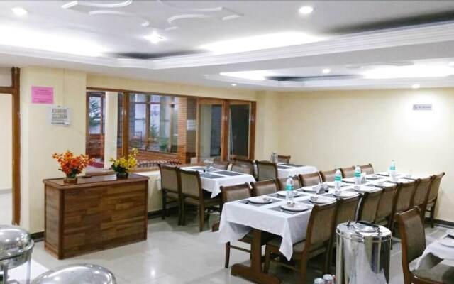 Hotel Rajhans