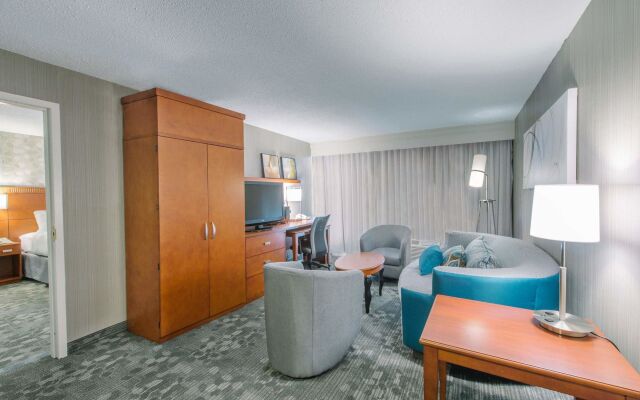 Courtyard by Marriott Nashua