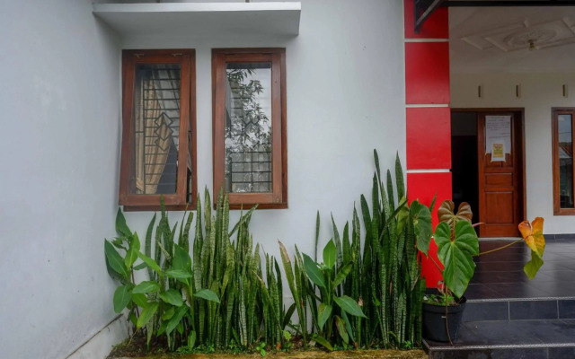OYO 2718 Backpacker's Homestay Jlegong