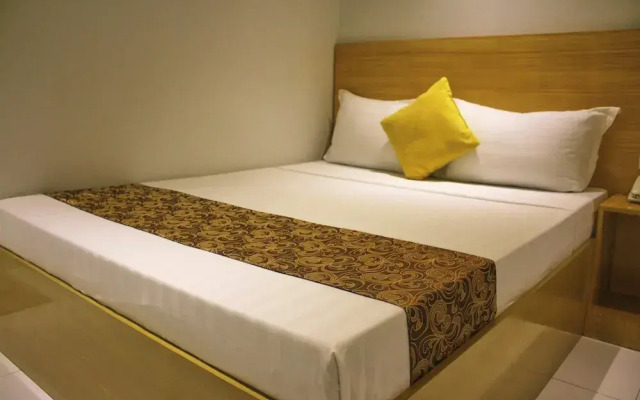 LuxeLite Suites Pasay