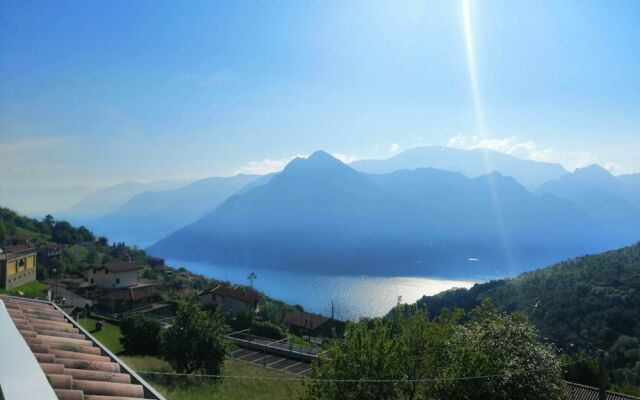 IseoLakeRental - La Perla sul Lago d'Iseo