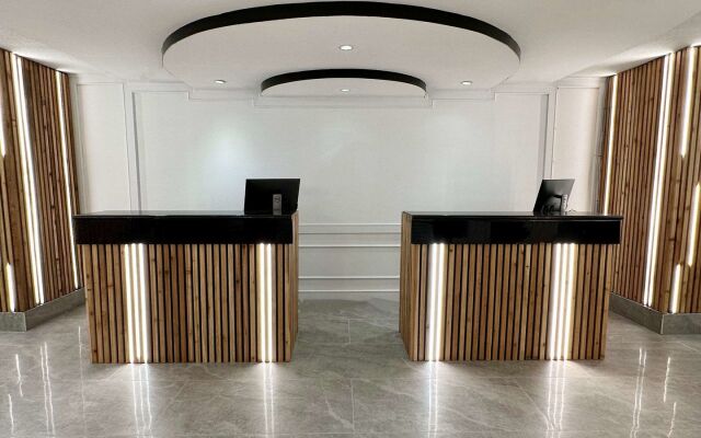 The Vic, Ascend Hotel Collection