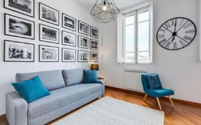 Modern flat near Piazza della Repubblica