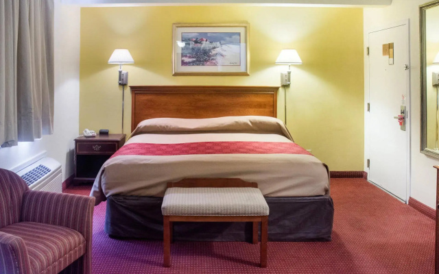 Studios & Suites 4 Less Chesapeake