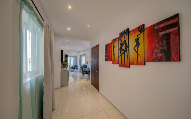 Sliema Ferries 2-bedroom Apt with views