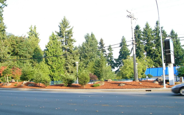 Oyster Bay Inn & Suites