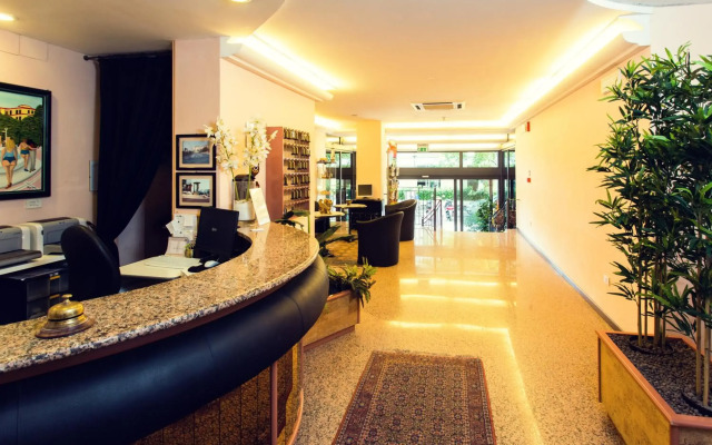 Hotel Antares