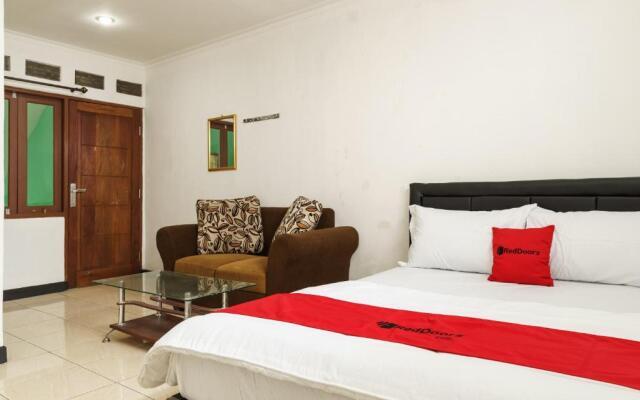 RedDoorz @ Cibogo Puncak Bogor 2