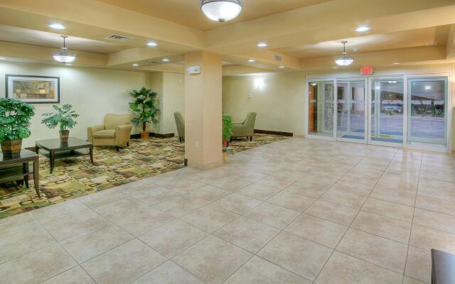 Holiday Inn Express & Suites Pecos
