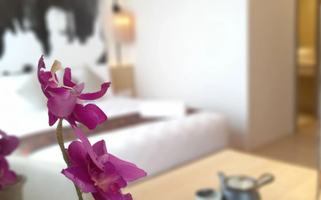 Louis Kienne Cikarang Hotel & Service Apartment