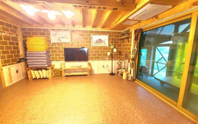 Muju Heukjip Punggyeong Pension