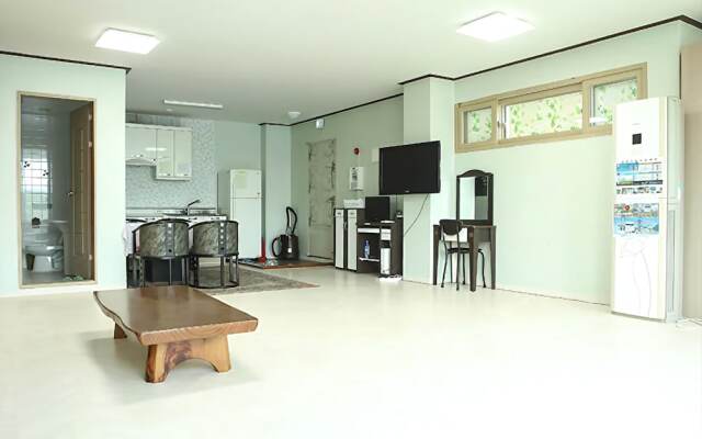 Gapyeong Jewelry Pension
