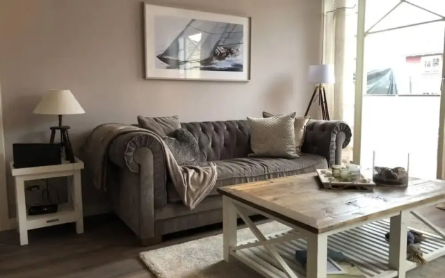 Apartment 28, Seestern Residence