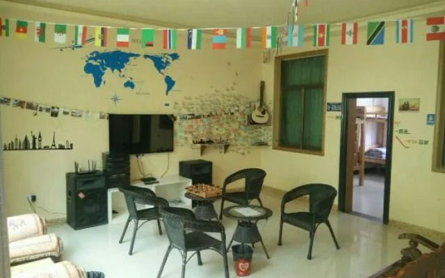 Huashanyi Loft Youth Hostel