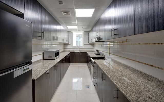 Royal Regency Suites Dubai Marina Hotel