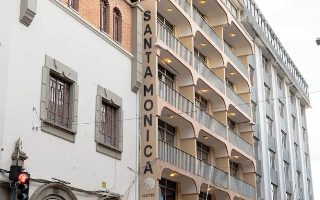 Santa Monica Hotel