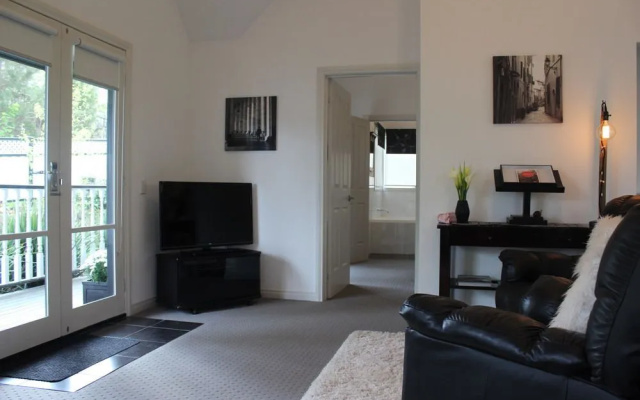 Cottage at 4A