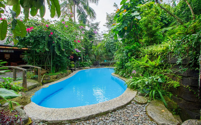 GG. House - Happy Valley