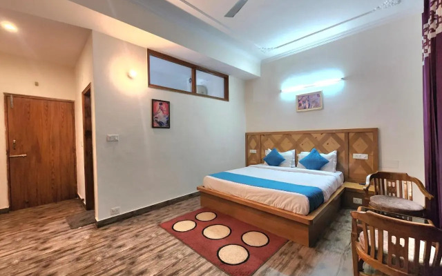 OYO 27648 Kasauli Greens